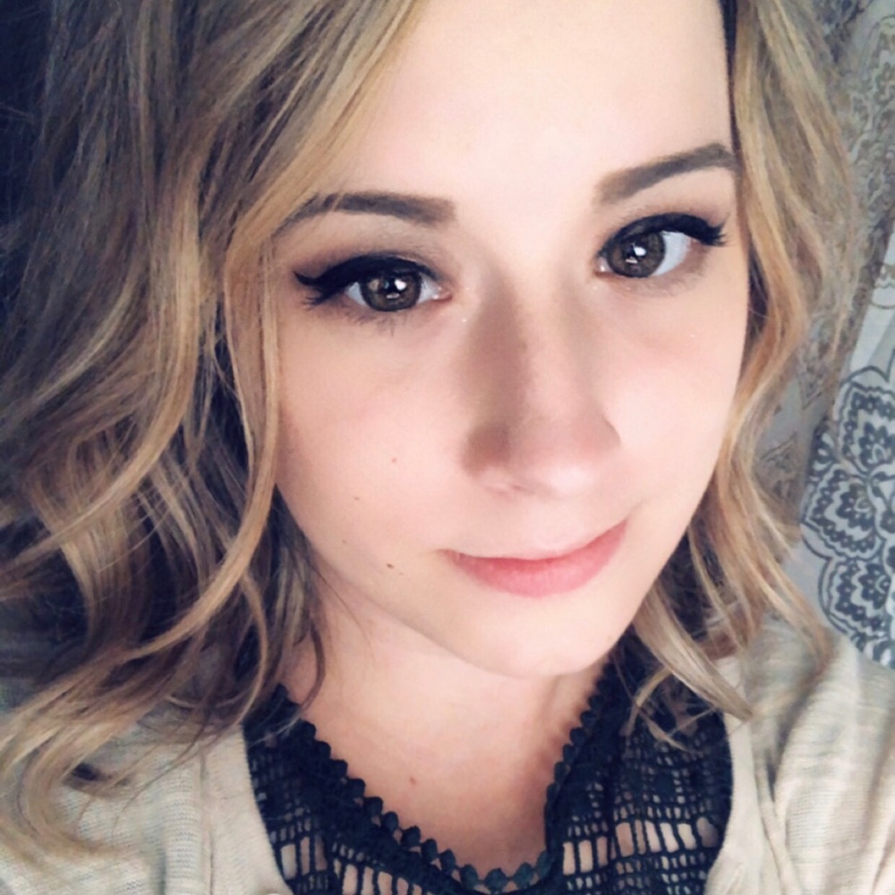 Meet your Posher, Kacie